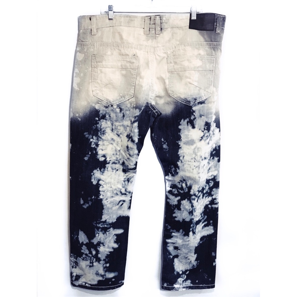Vintage Y2K smoke rise blue jeans.